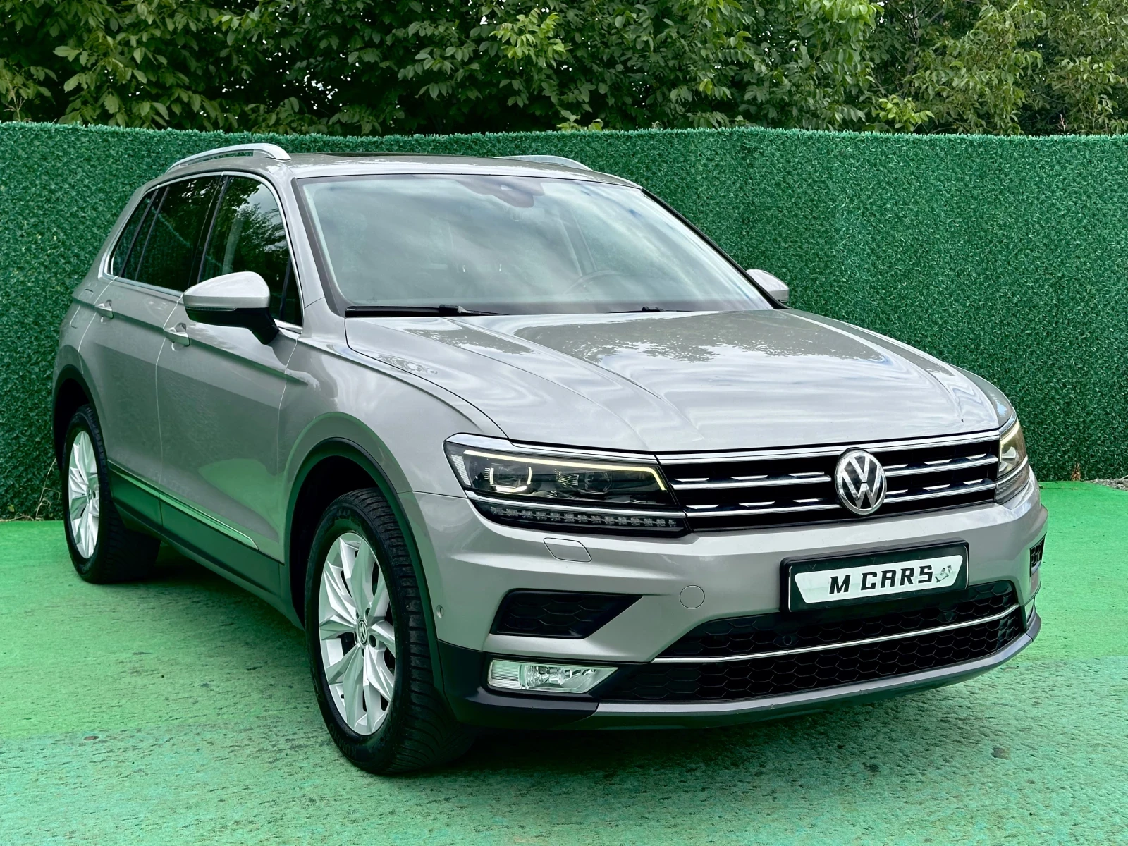 VW Tiguan 2.0 TDI 150ks 4Motion KAMERA DIGITAL DISTRONIK PAN, снимка 2 - Автомобили и джипове - 55437175