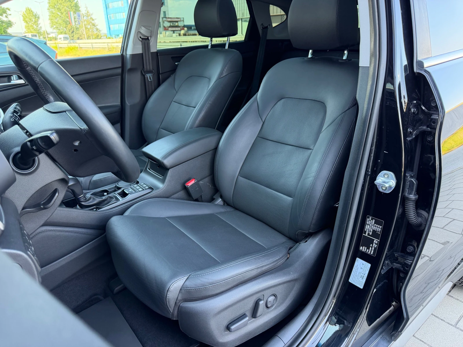 Hyundai Tucson -�������-4X4-���������-360-������-LANE-ASIST-����� | Mobile.bg � ����������� 10