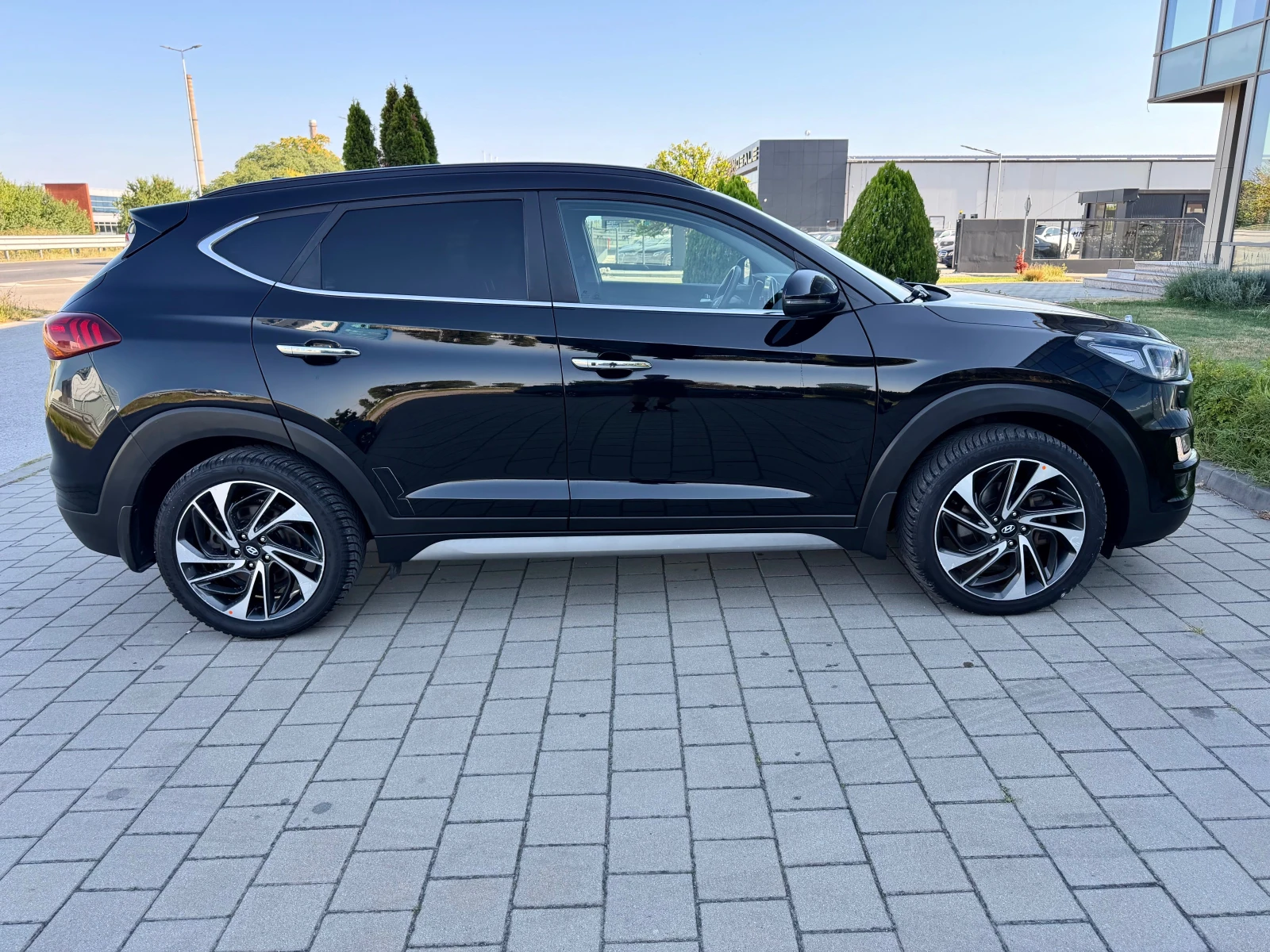 Hyundai Tucson -�������-4X4-���������-360-������-LANE-ASIST-����� | Mobile.bg � ����������� 4