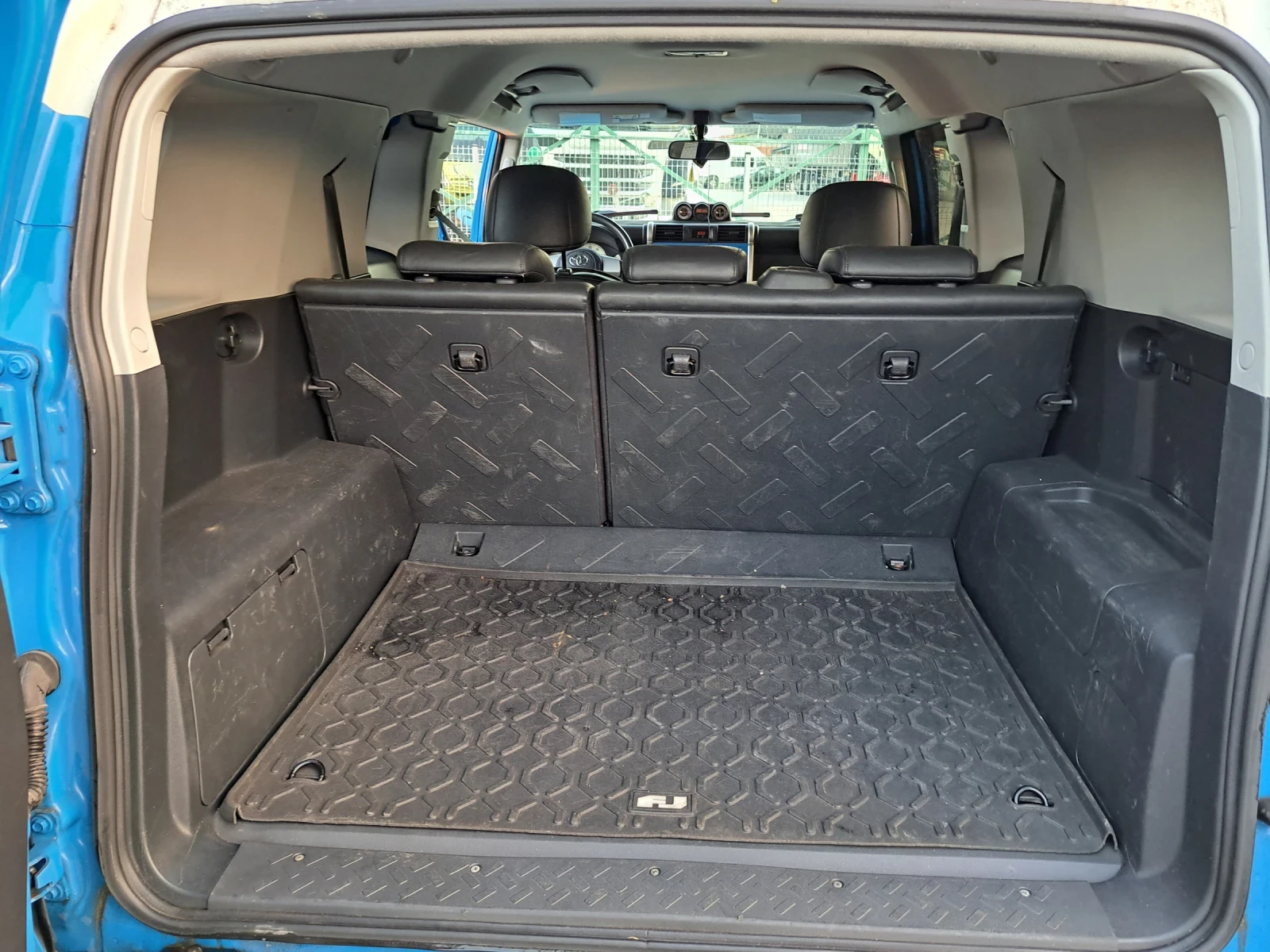 Toyota Fj cruiser, снимка 9 - Автомобили и джипове - 55565604