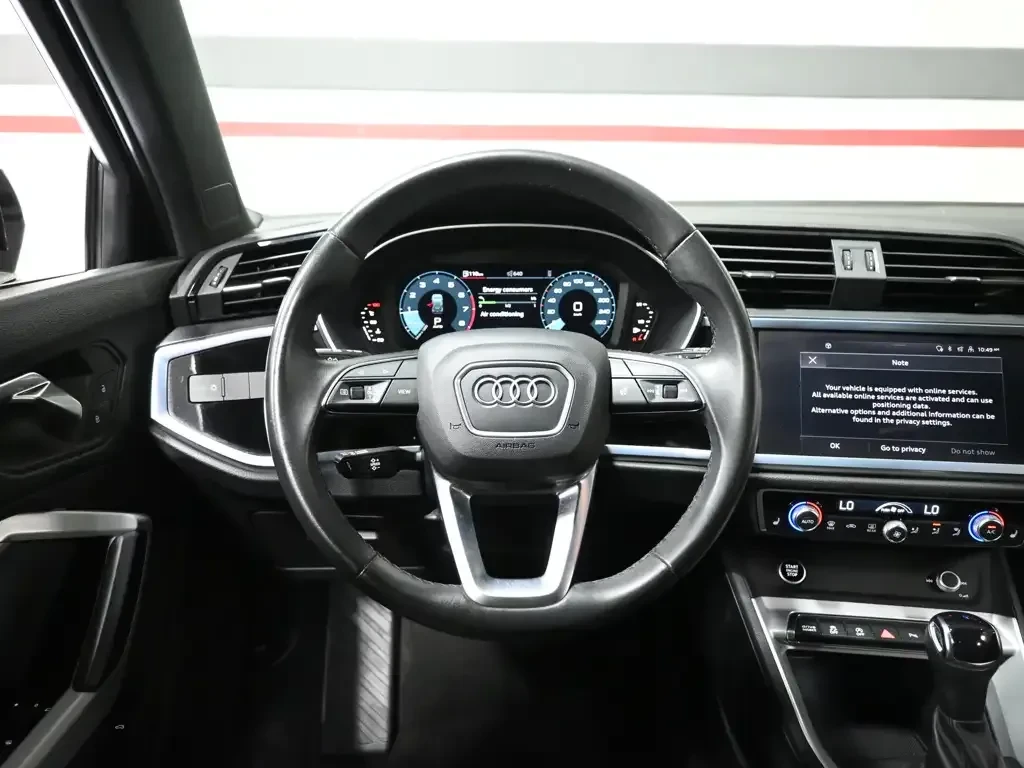 Audi Q3 Premium Plus 40 TFSI* CARPLAY* CARFAX* ПАНОРАМА, снимка 8 - Автомобили и джипове - 56119252