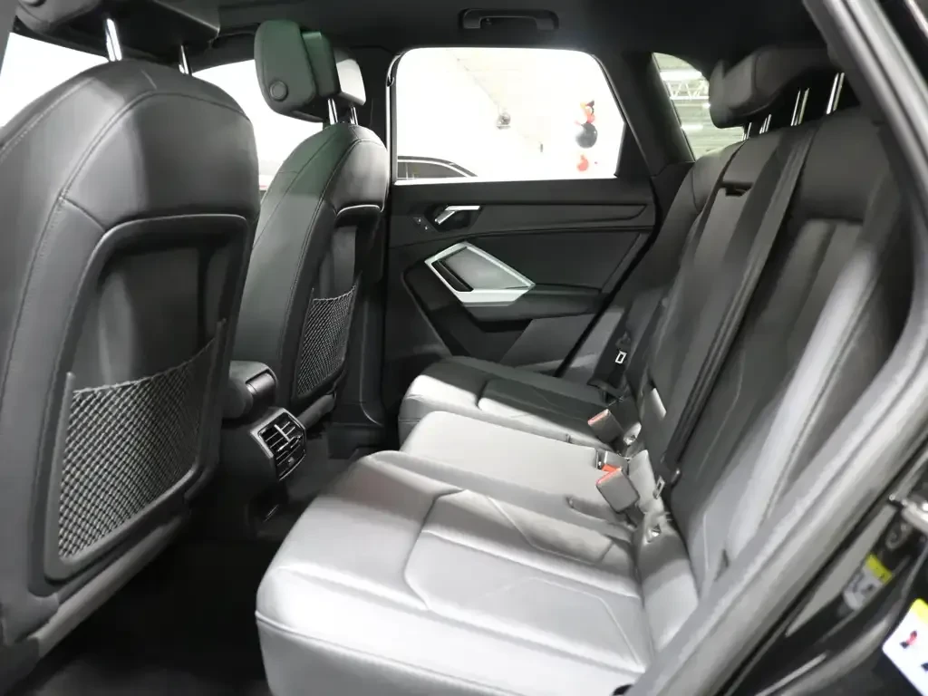 Audi Q3 Premium Plus 40 TFSI* CARPLAY* CARFAX* ПАНОРАМА, снимка 17 - Автомобили и джипове - 56119252