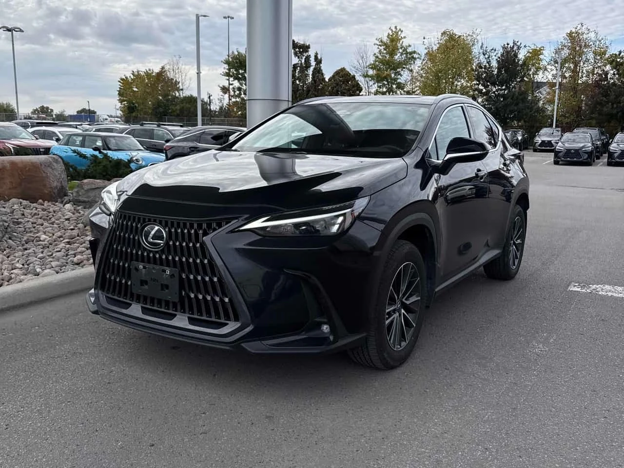 Lexus NX 350h | CARFAX | ������ ���������������� �� LEXUS | Mobile.bg � ����������� 1