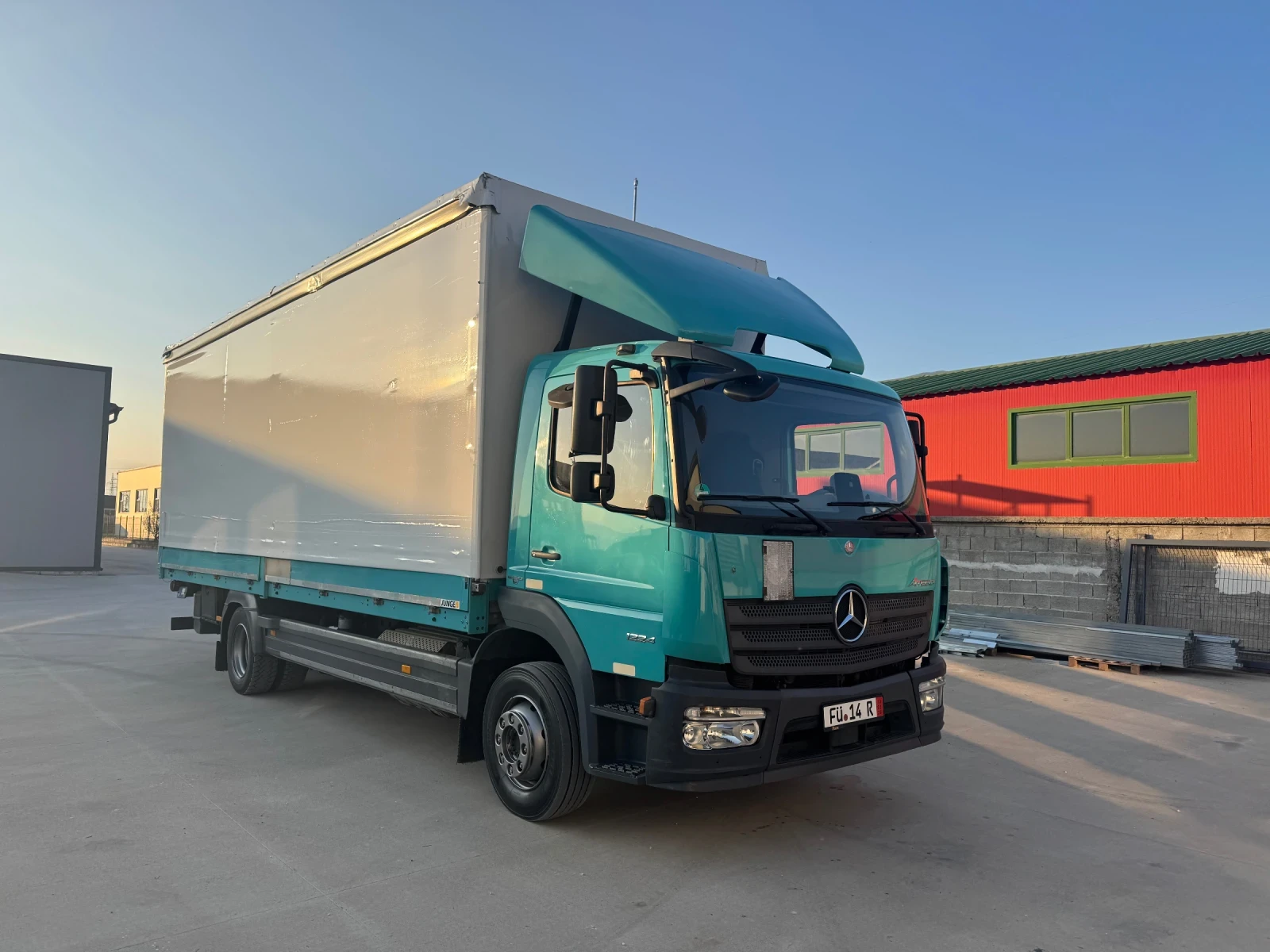 Mercedes-Benz Atego 1224 РЪЧНА FULL ЕКСТРИ КАТО НОВ, снимка 2 - Камиони - 53748221