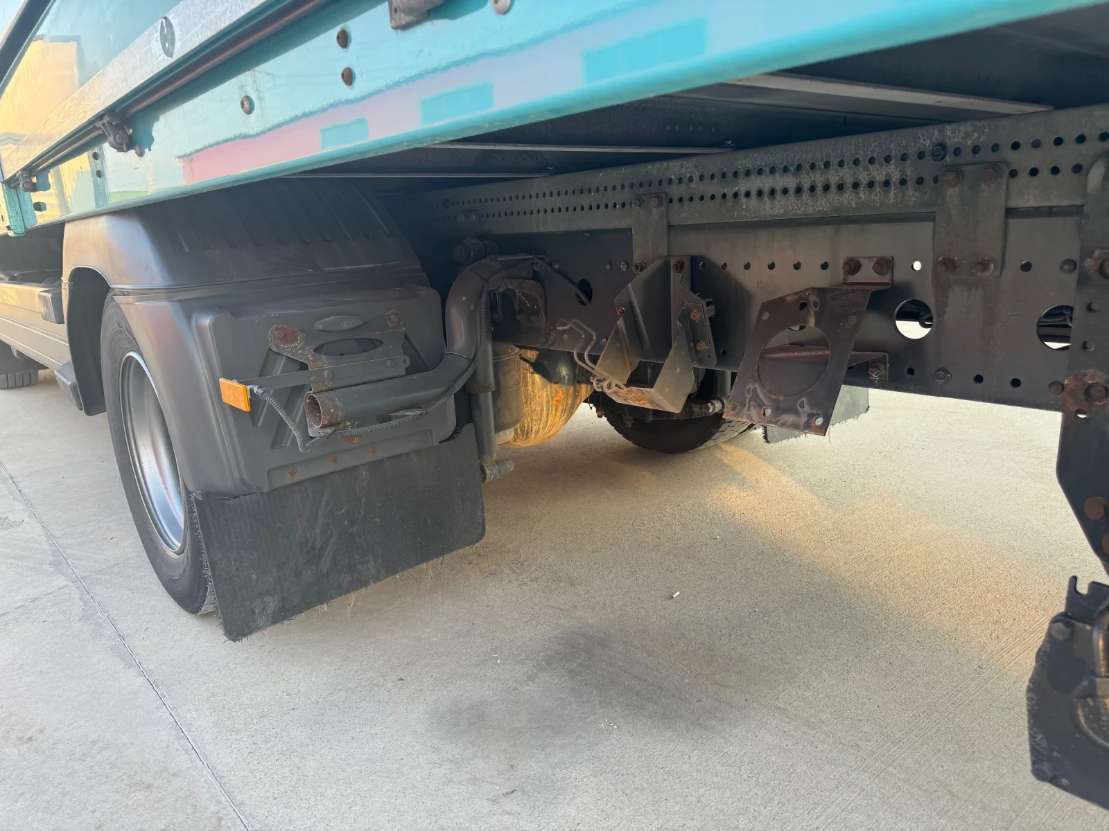 Mercedes-Benz Atego 1224 РЪЧНА FULL ЕКСТРИ КАТО НОВ, снимка 6 - Камиони - 53748221