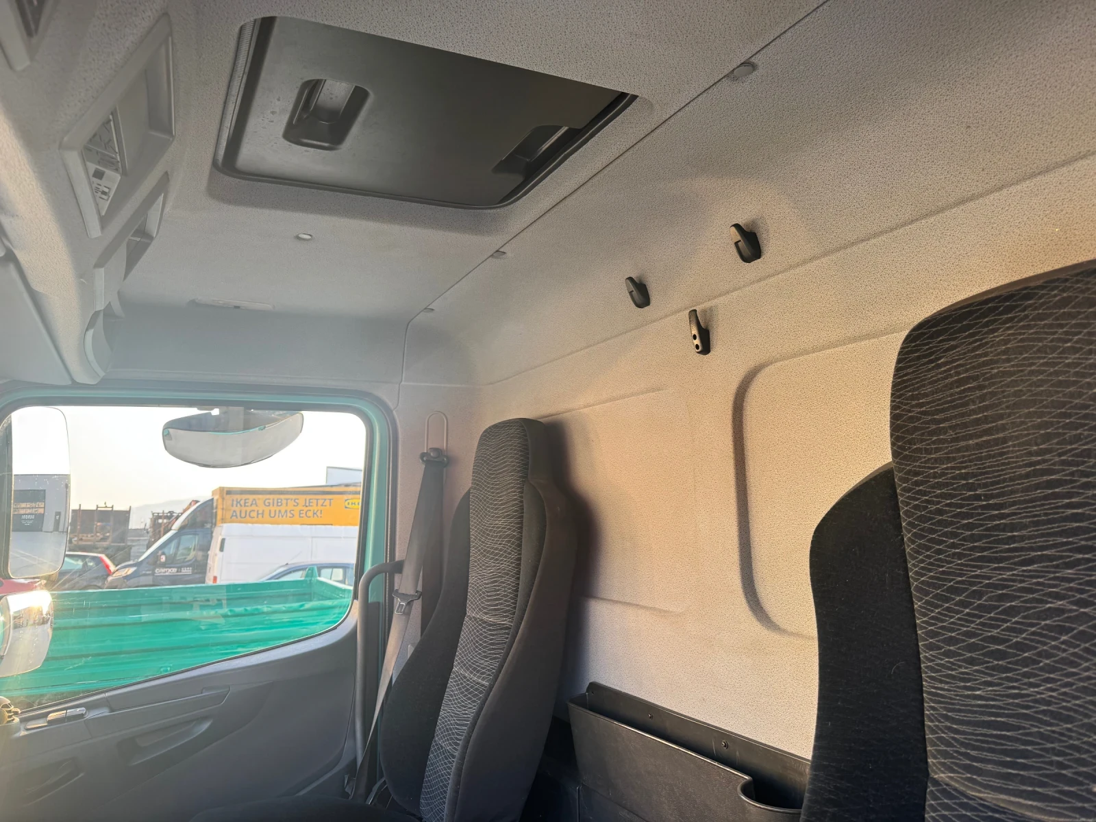 Mercedes-Benz Atego 1224 РЪЧНА FULL ЕКСТРИ КАТО НОВ, снимка 11 - Камиони - 53748221