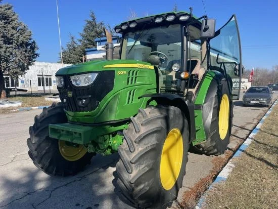 Трактор John Deere 6105R IVT 