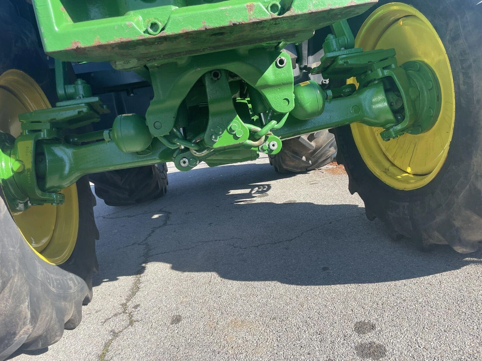 Трактор John Deere 6105R IVT , снимка 3 - Селскостопанска техника - 56350171