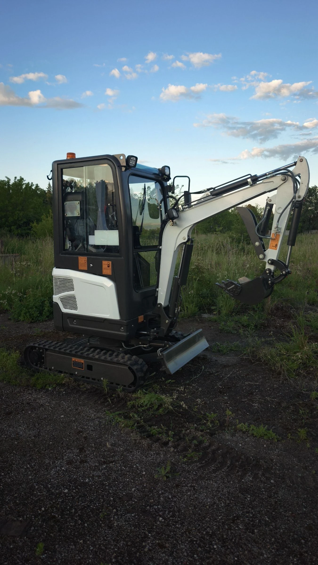 Багер Друга марка VSN N-17PRO+ KUBOTA !!!НОВ!!!