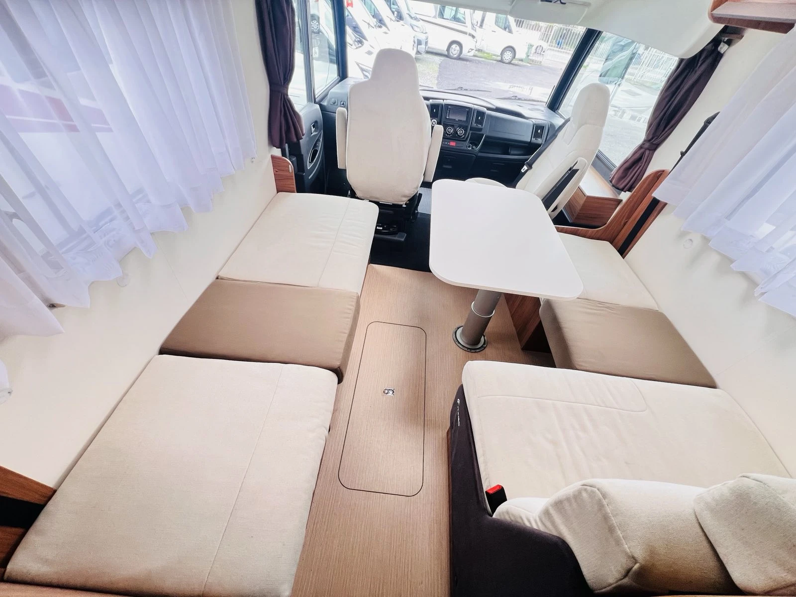 Кемпер Rapido Itineo 720, снимка 9 - Каравани и кемпери - 54088763