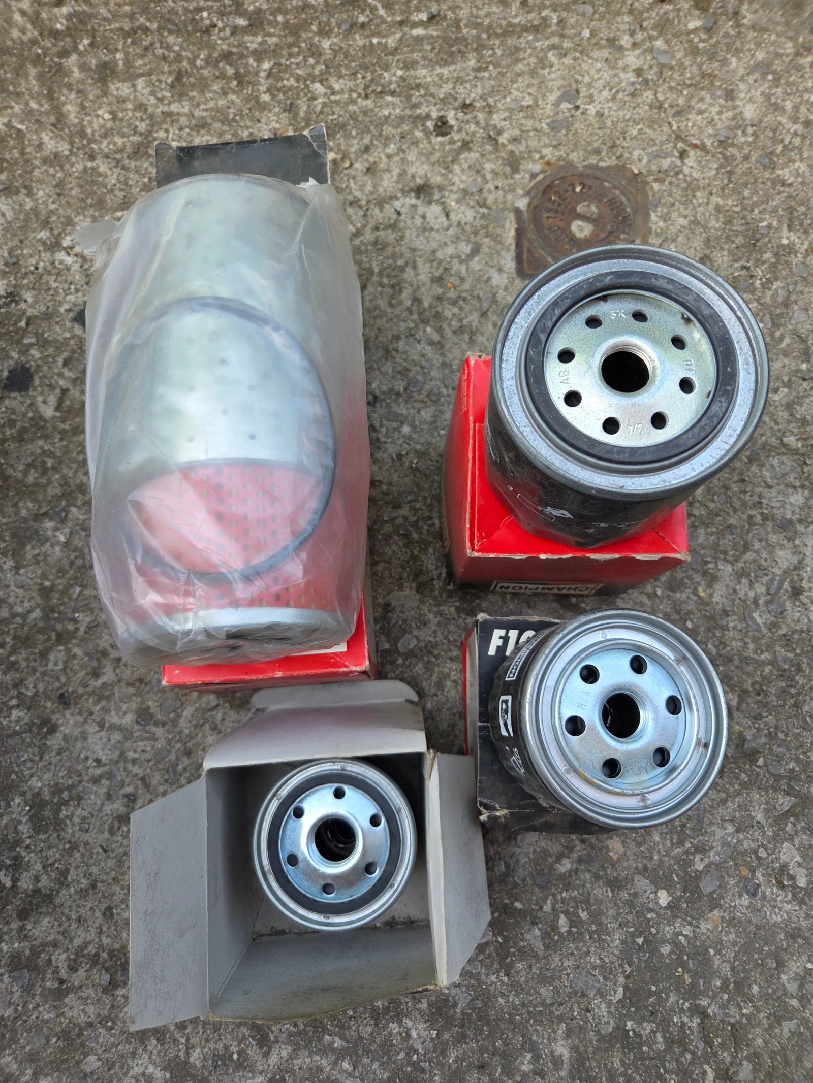 ���� ���������� (�������/�������) + �������� (Bosch, Champion) - 30 ��. | Mobile.bg � ����������� 5