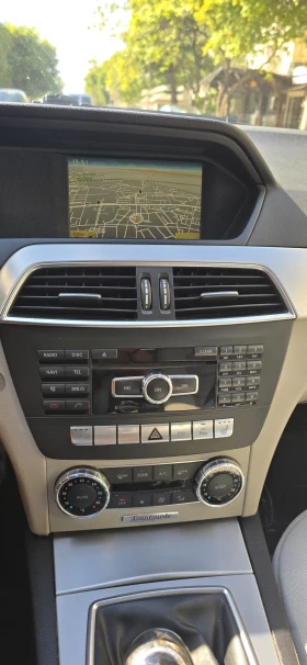Mercedes-Benz C 220, снимка 2