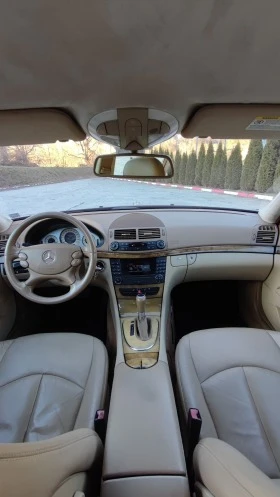 Mercedes-Benz E 300 ЕVO  7G-Tronic, снимка 8