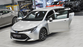 Toyota Corolla Touring Sports 2.0 Hybrid Executive Automatic, снимка 1 - Автомобили и джипове - 45980795