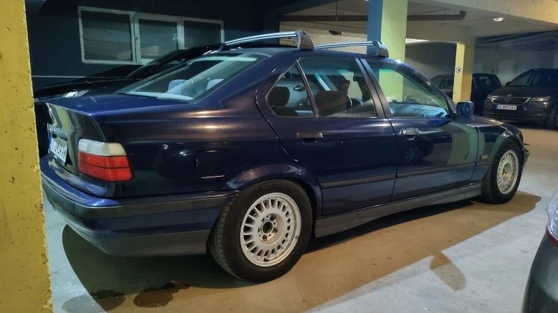 BMW 320 320i, снимка 8 - Автомобили и джипове - 47390448