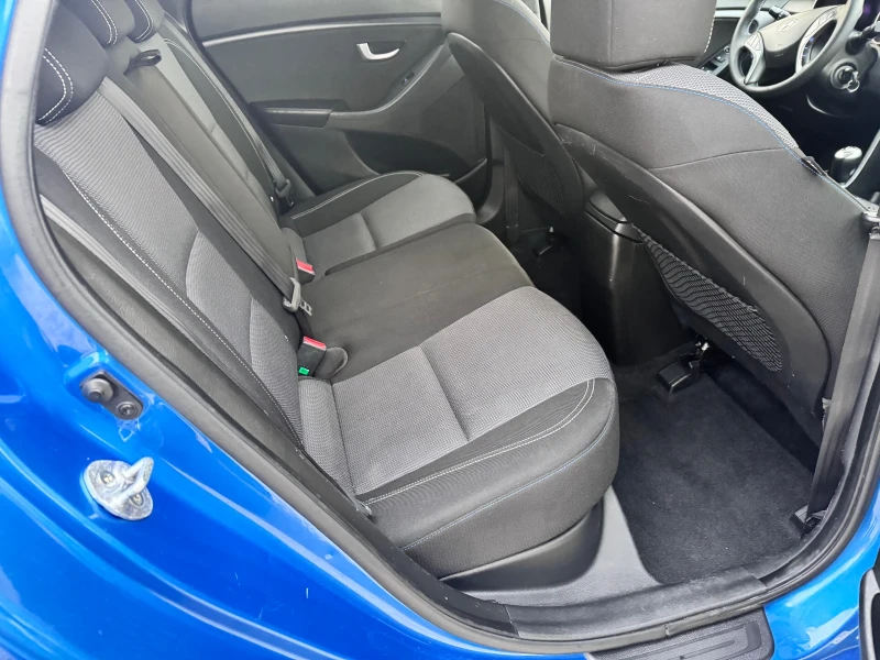 Hyundai I30 1.6crdi blue passion, снимка 13 - Автомобили и джипове - 48341796