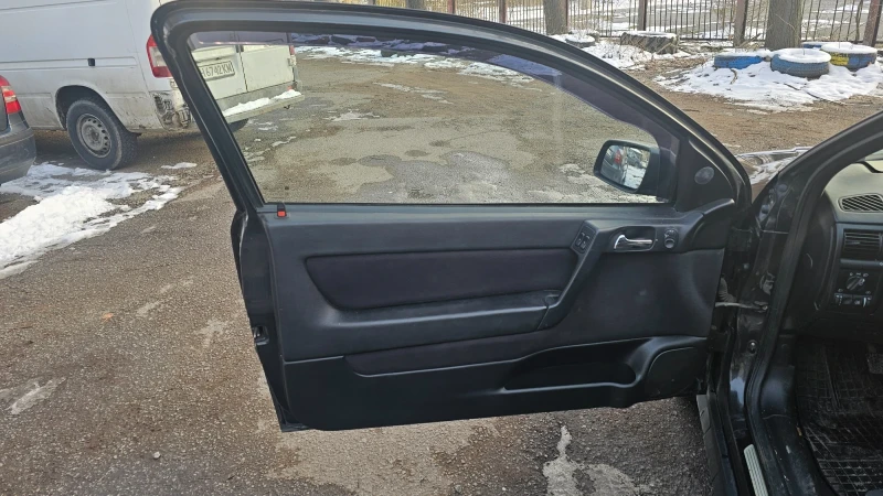 Opel Astra, снимка 2 - Автомобили и джипове - 48744387