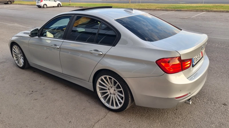 BMW 335 Head up, Keyless Navi, Distronik, Xenon  На задно!, снимка 6 - Автомобили и джипове - 51045405