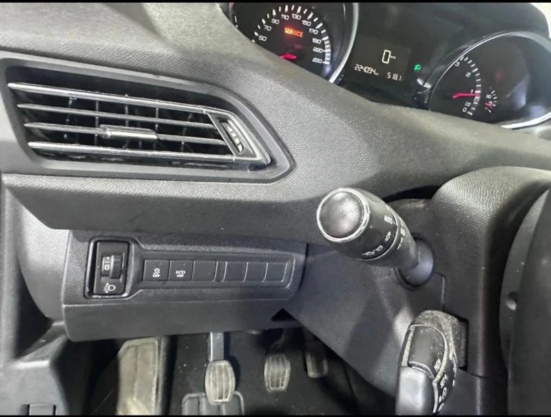 Peugeot 308 SW 1.6 HDI blue, снимка 9 - Автомобили и джипове - 51719188