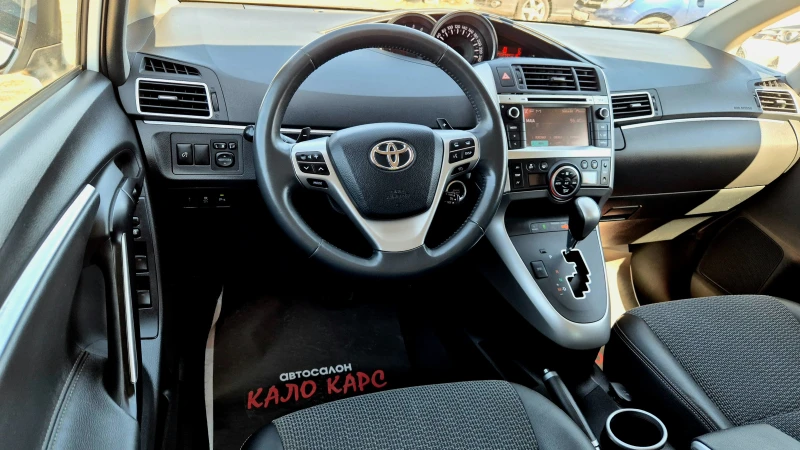 Toyota Verso АВТОМАТИК, снимка 10 - Автомобили и джипове - 51779657