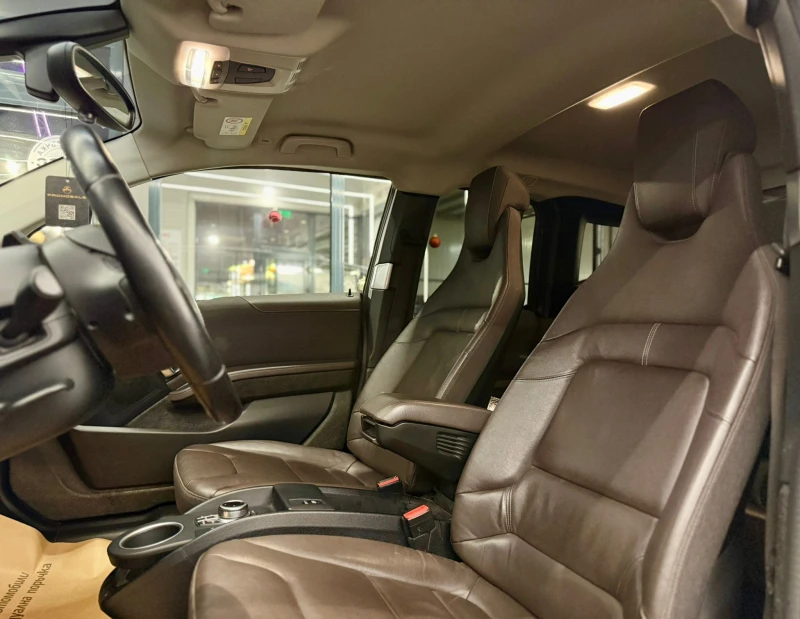 BMW i3 120Ah* 42.2KW* Подгреви* Лизинг* , снимка 8 - Автомобили и джипове - 52696089