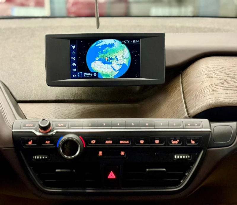 BMW i3 120Ah* 42.2KW* Подгреви* Лизинг* , снимка 12 - Автомобили и джипове - 52696089