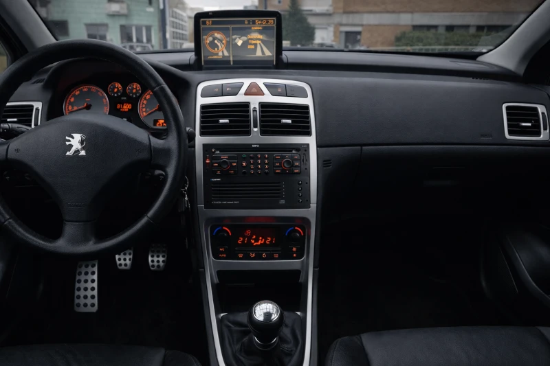 Peugeot 307 JBL аудио, снимка 3 - Автомобили и джипове - 53392152