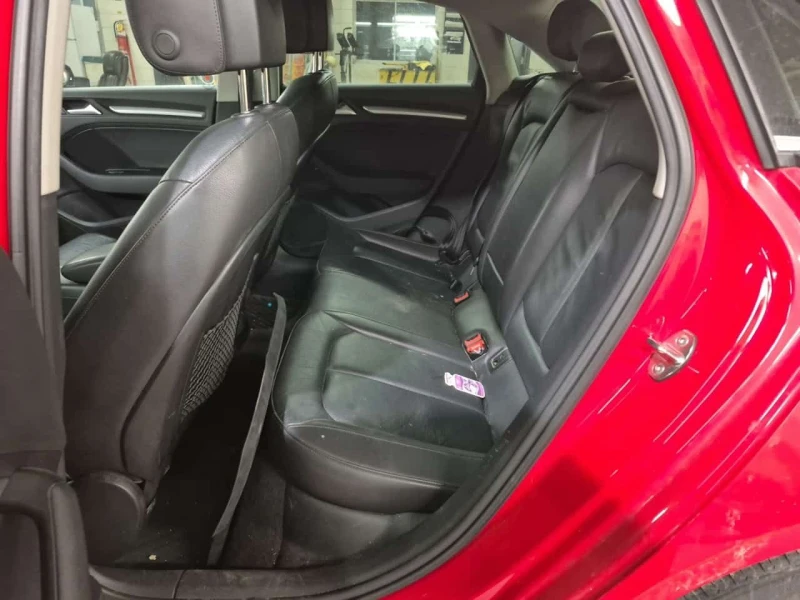 Audi A3 * 2.0T PREMIUM * ПОДГРЕВ / ОТ ПРЕДСТАВИТЕЛСТВО, снимка 11 - Автомобили и джипове - 53593556