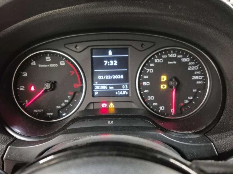 Audi A3 * 2.0T PREMIUM * ПОДГРЕВ / ОТ ПРЕДСТАВИТЕЛСТВО, снимка 8 - Автомобили и джипове - 53593556