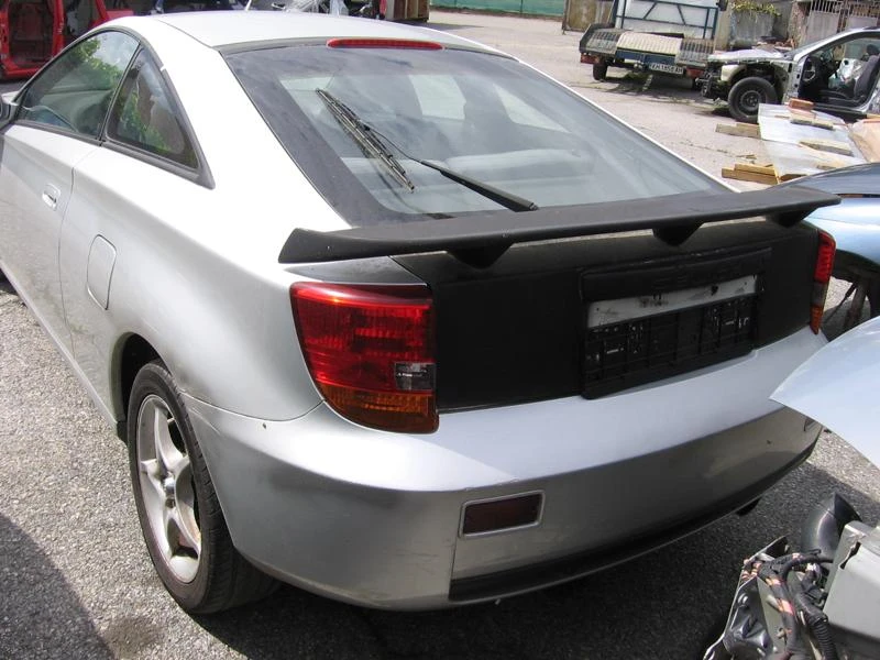 Toyota Celica 1.8 VVTI, снимка 3 - Автомобили и джипове - 37301977