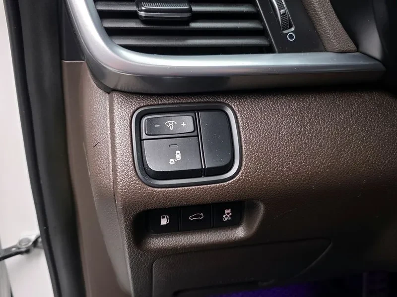 Kia K5 2.0, снимка 17 - Автомобили и джипове - 54263777