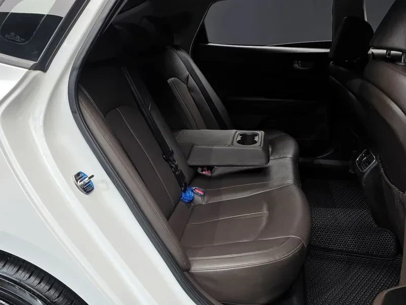 Kia K5 2.0, снимка 12 - Автомобили и джипове - 54263777