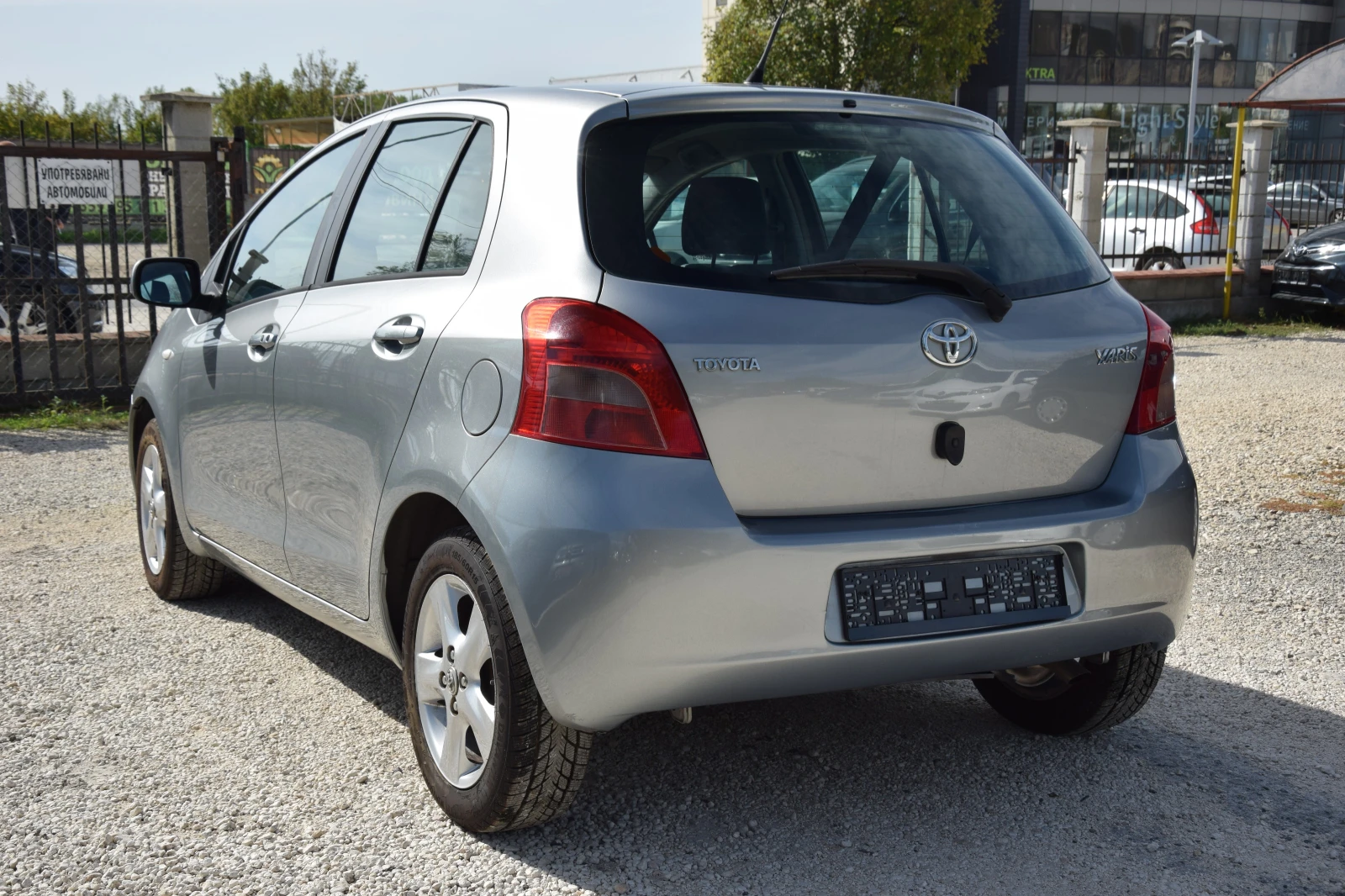 Toyota Yaris 1, 3VVT-I - изображение 5