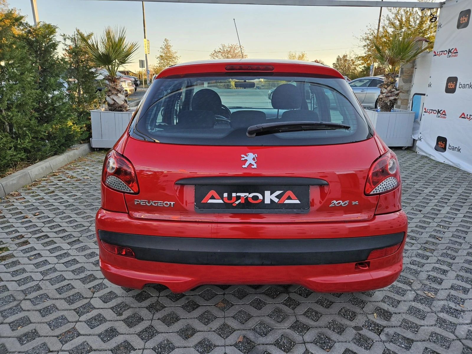 Peugeot 206 + = 1.1i-60kc= КЛИМАТИК= 153.000км= 5ВРАТИ - изображение 4