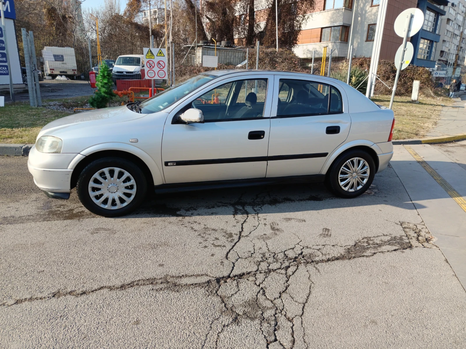 Opel Astra 1.8 16v бензи н - изображение 3