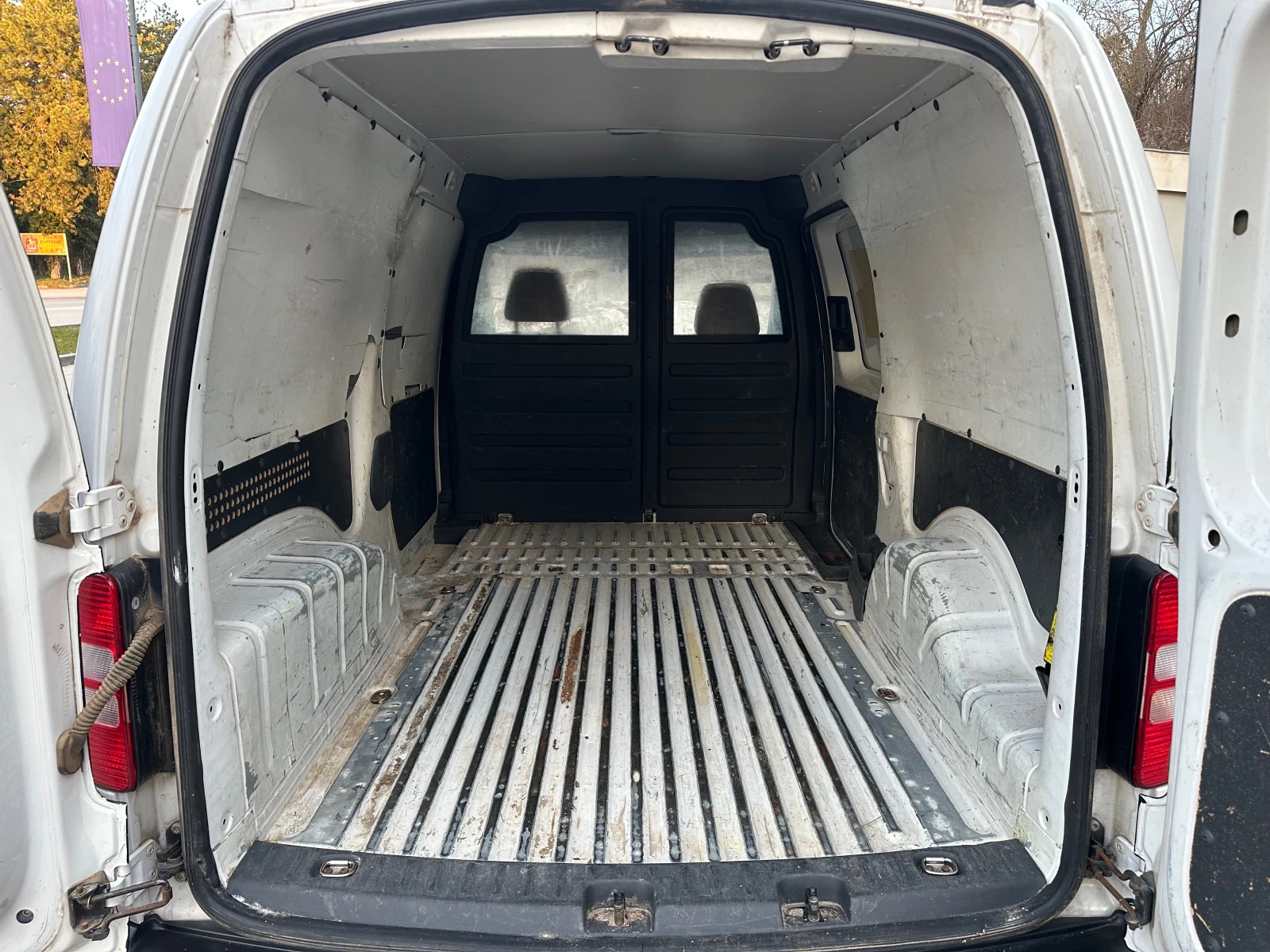 VW Caddy Maxi | Mobile.bg — изображение 11