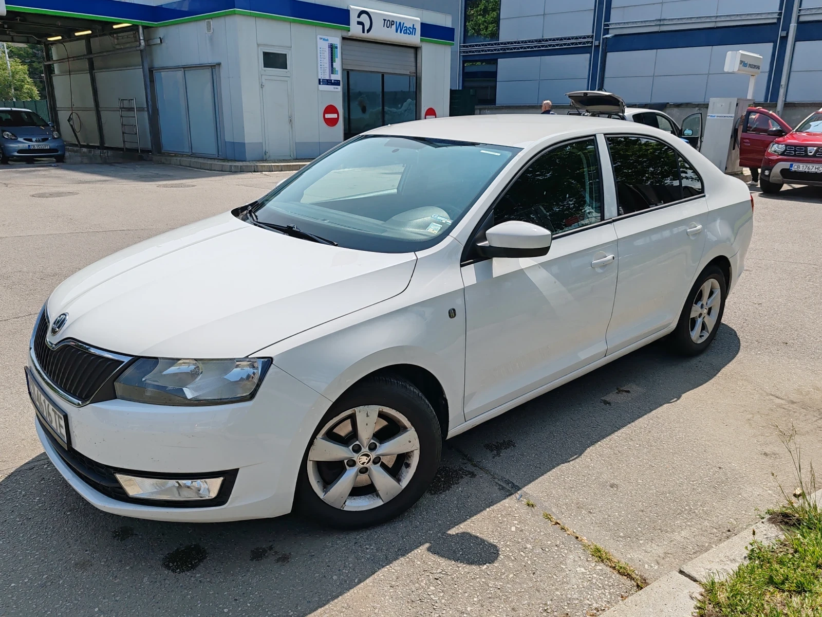 Skoda Rapid Обслужена, Винетка, ГТП, Гражданска, 4+ 4 Гуми - изображение 3