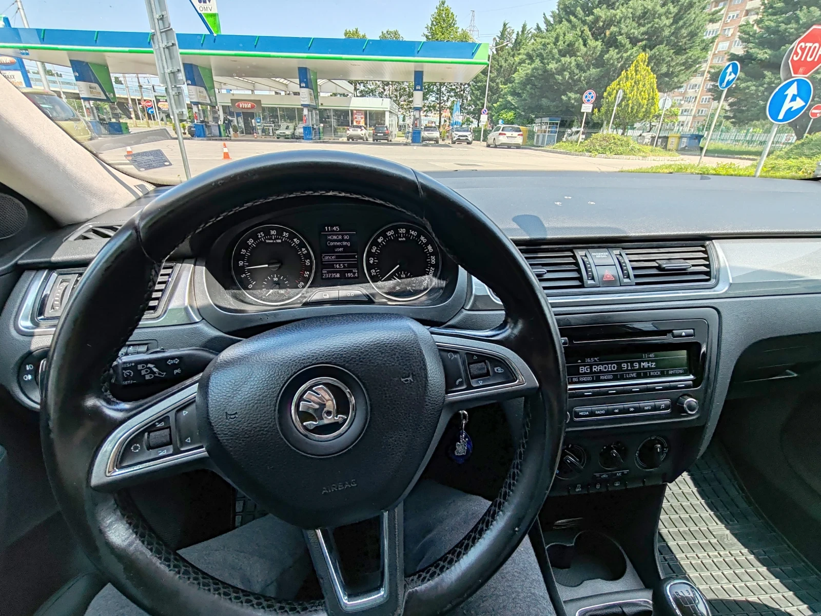 Skoda Rapid Обслужена, Винетка, ГТП, Гражданска, 4+ 4 Гуми - изображение 9