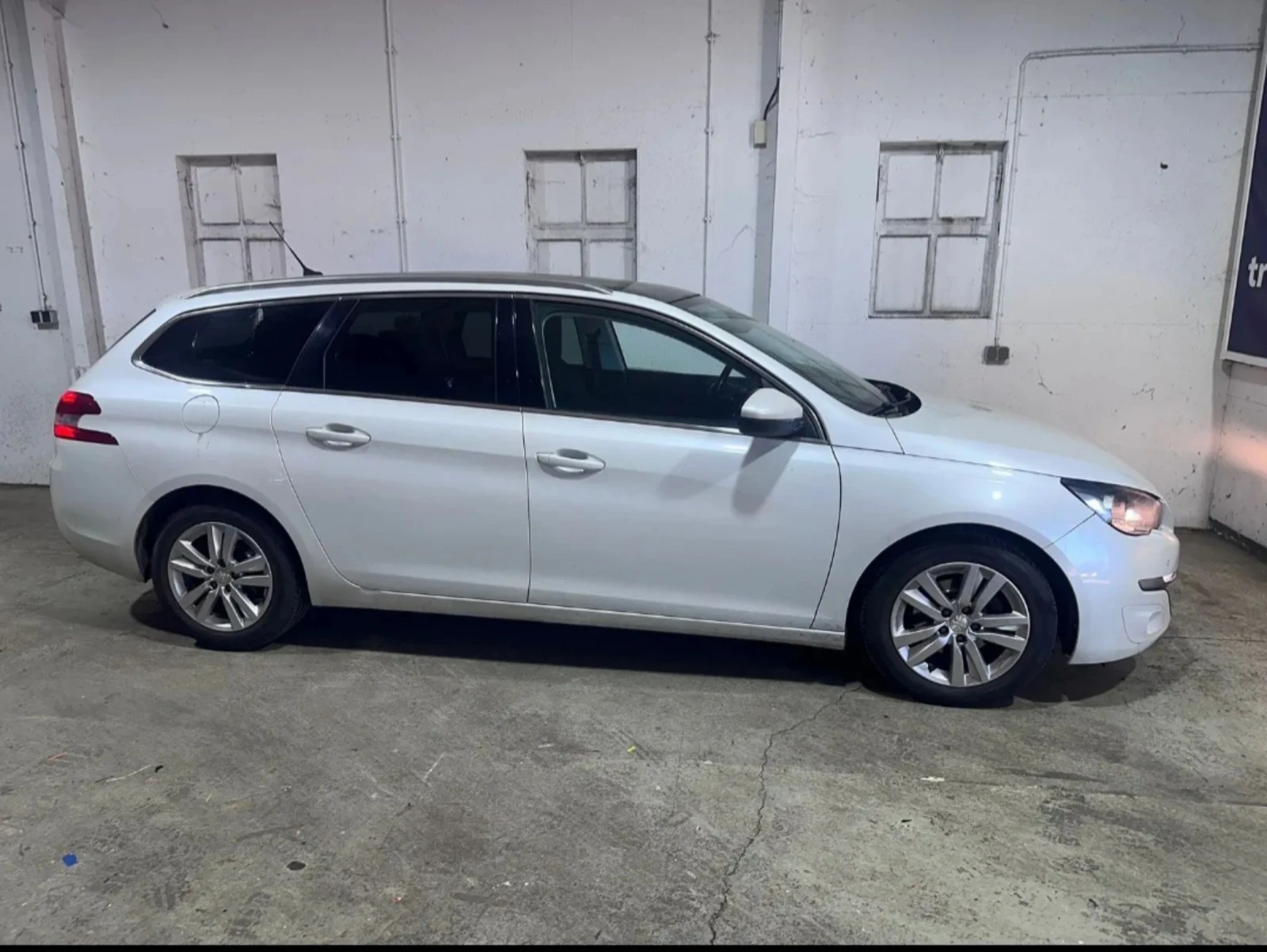 Peugeot 308 SW 1.6 HDI blue - изображение 5