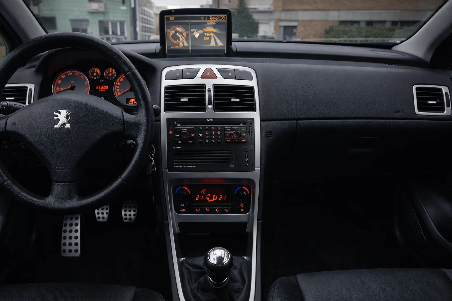 Peugeot 307 JBL аудио - изображение 3