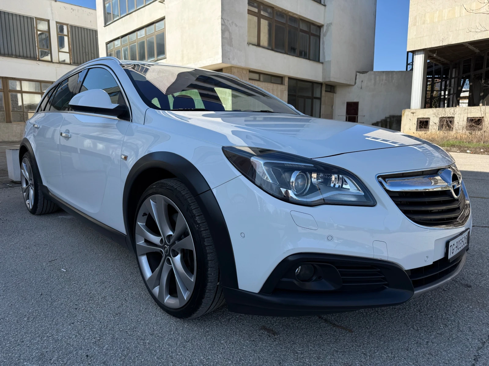 Opel Insignia 2.0i TURBO 4x4 CROSS COUNTRY | Mobile.bg � ����������� 1