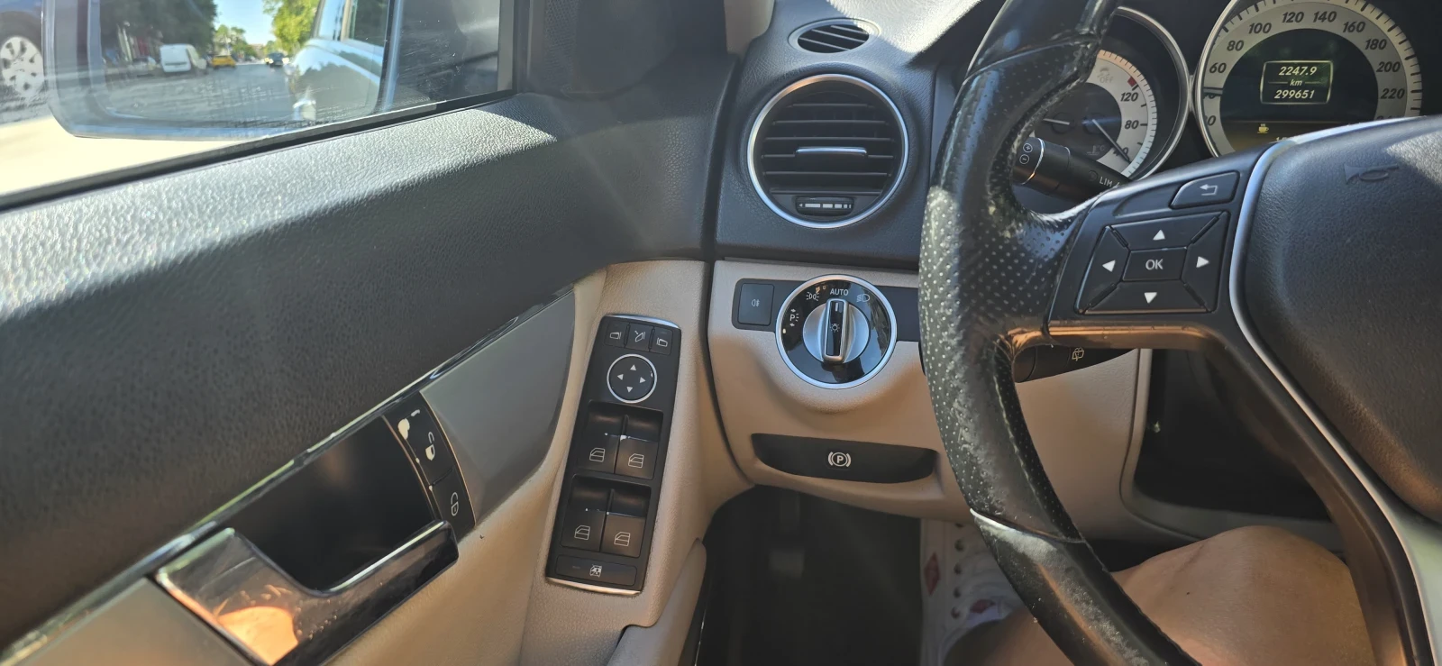 Mercedes-Benz C 220, снимка 6 - Автомобили и джипове - 53905847