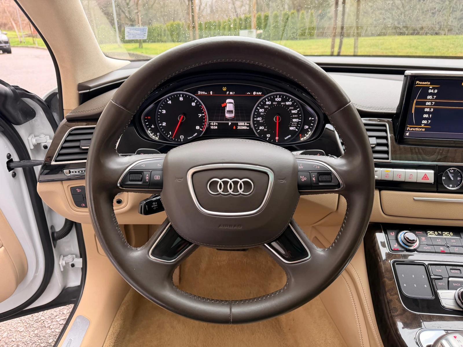 Audi A8 3.0TFSI / LONG , снимка 13 - Автомобили и джипове - 54005692