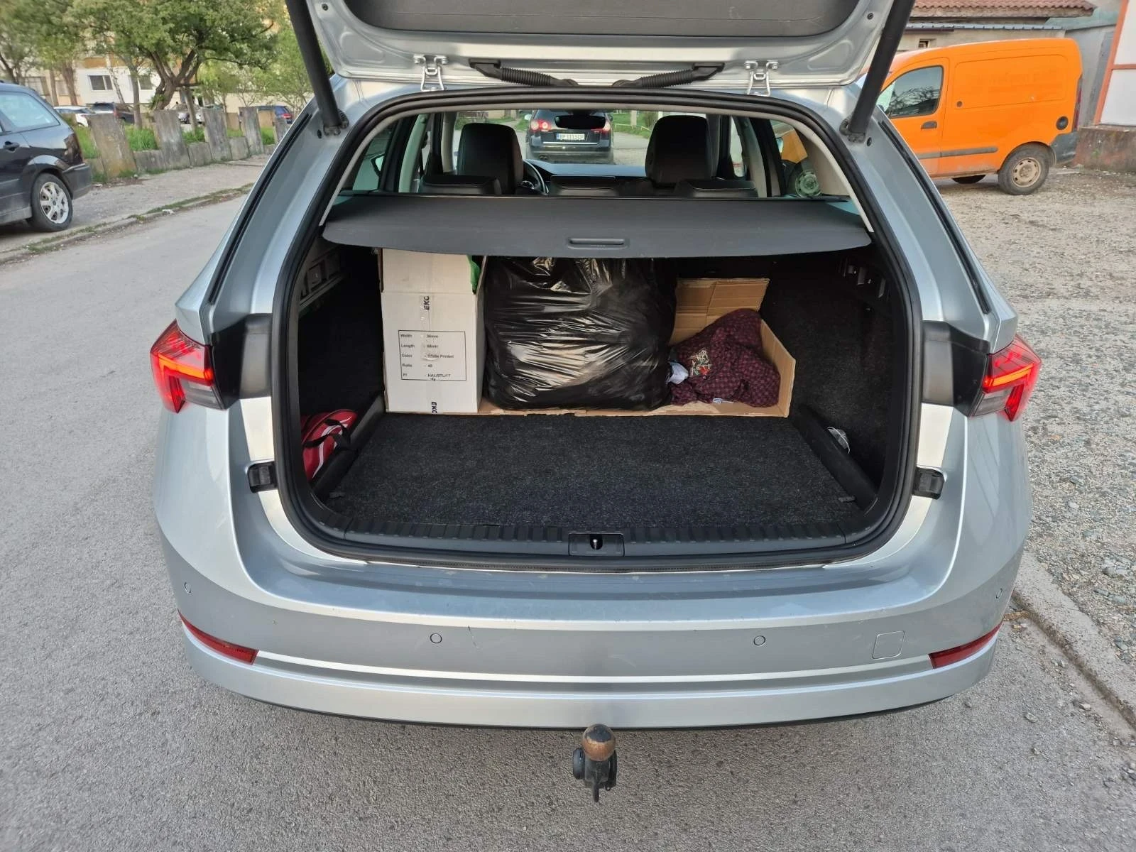 Skoda Octavia 1.5 TSI Бензин/Метан , снимка 14 - Автомобили и джипове - 54326201