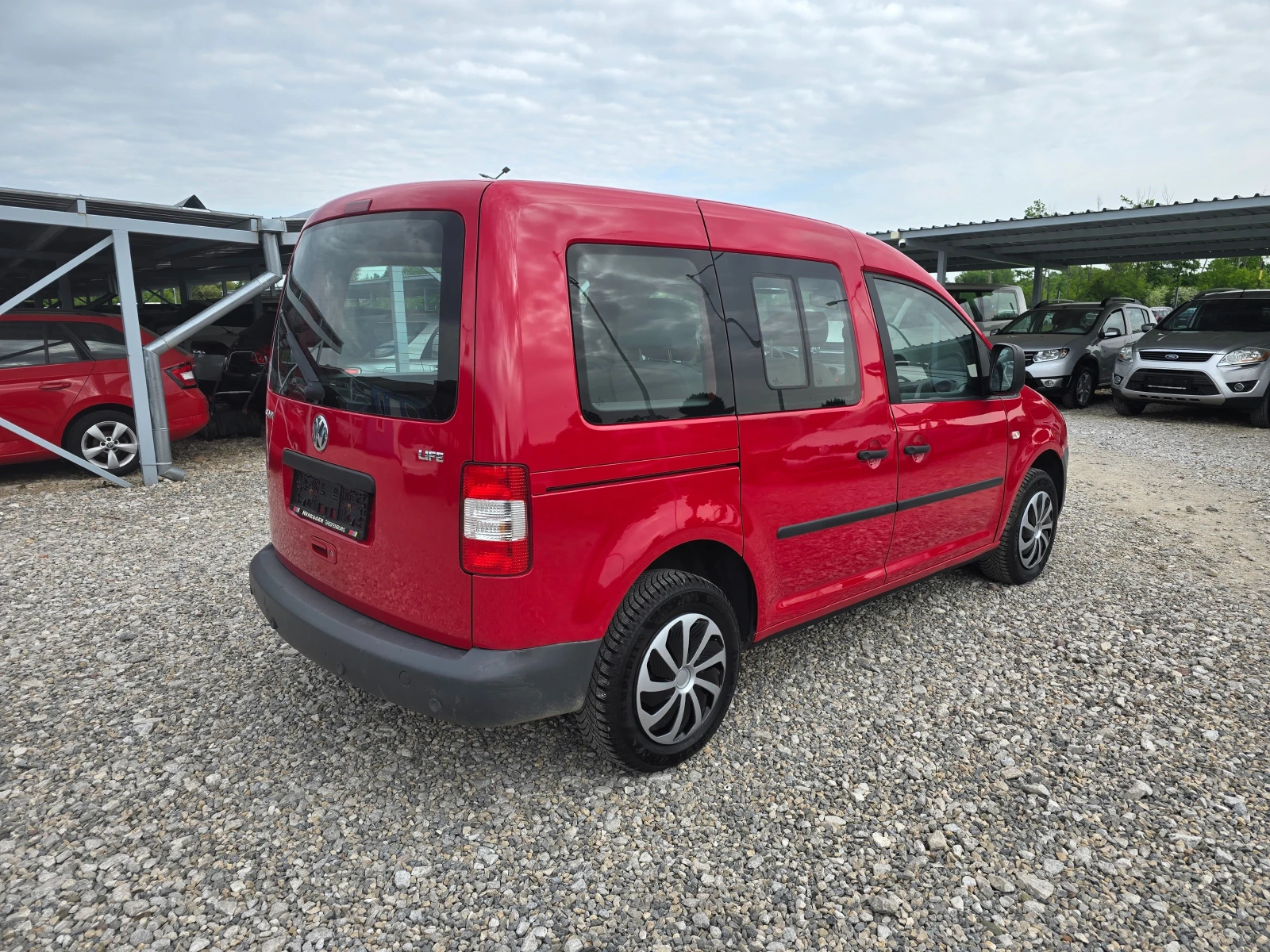 VW Caddy 1.4 БЕНЗИН ! ! РЕАЛНИ КИЛОМЕТРИ, снимка 7 - Автомобили и джипове - 54481367
