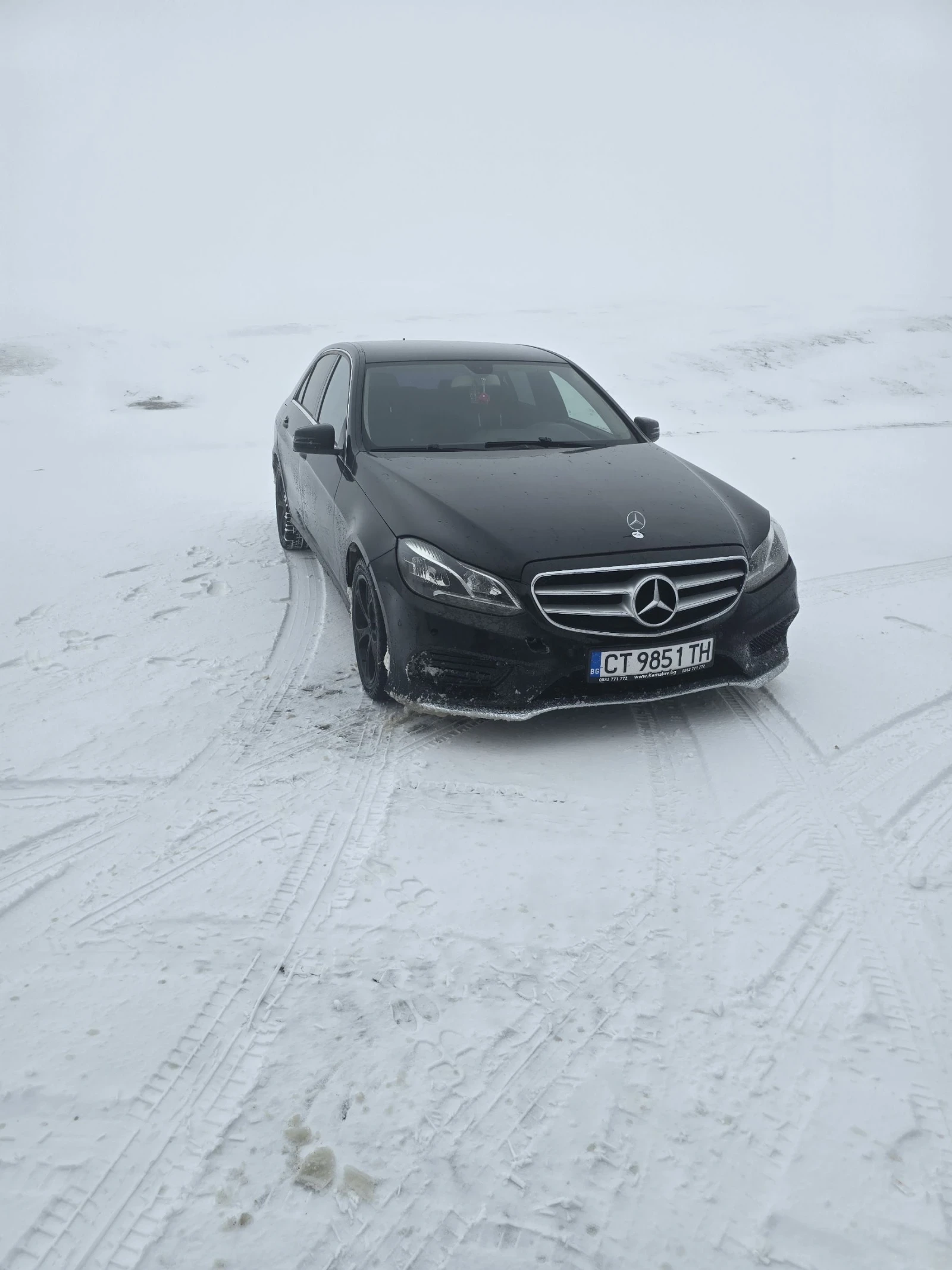 Mercedes-Benz E 200, снимка 6 - Автомобили и джипове - 54567571