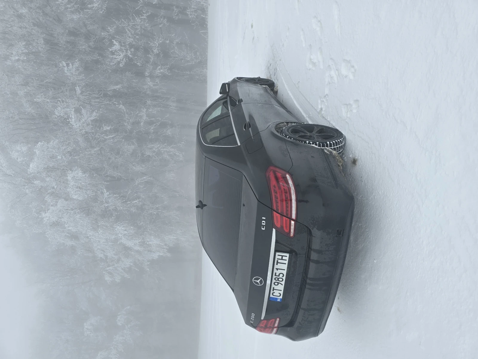 Mercedes-Benz E 200, снимка 13 - Автомобили и джипове - 54567571