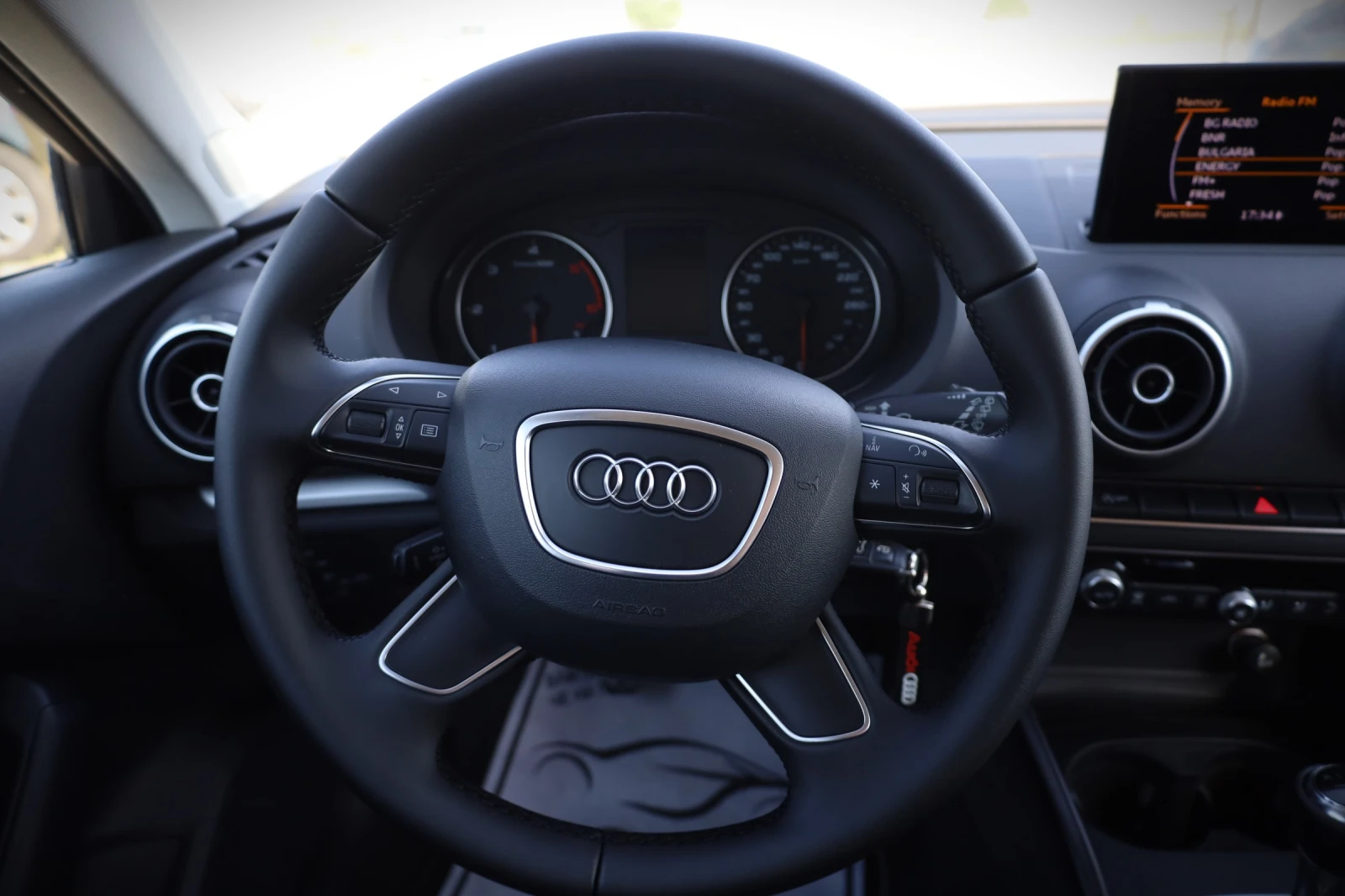 Audi A3 1.6 d | Mobile.bg � ����������� 8