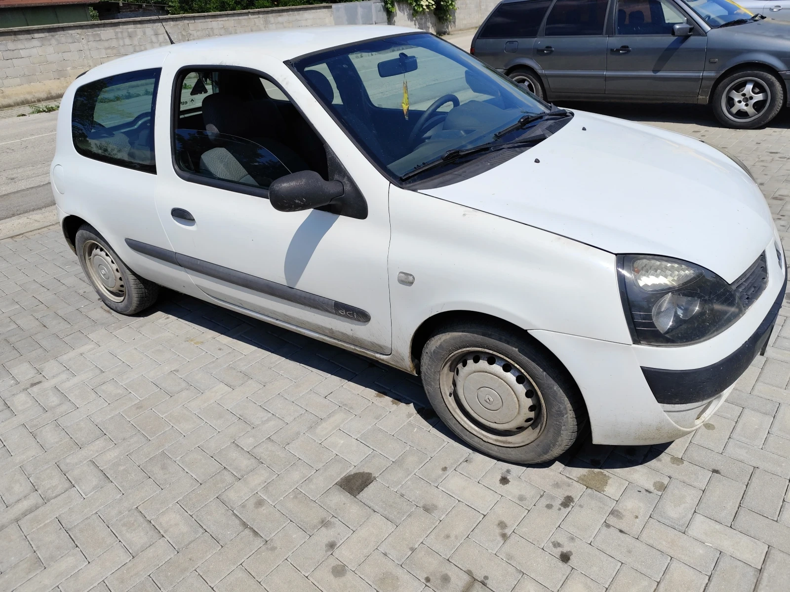 Renault Clio 1.5 , снимка 2 - Автомобили и джипове - 54818937
