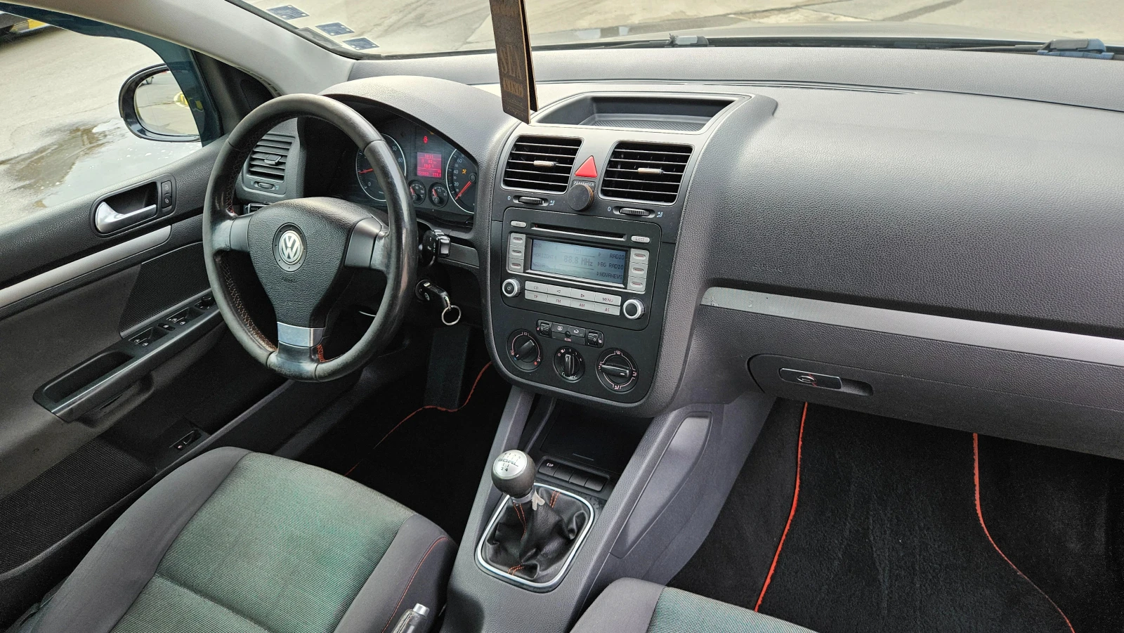 VW Golf 1.6 GT KLIMATIK/GOAL, снимка 11 - Автомобили и джипове - 55292286